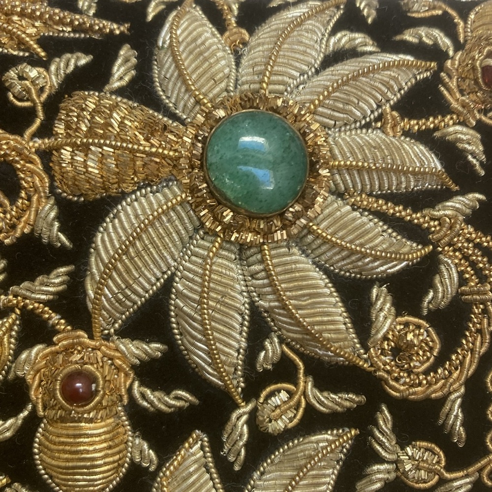 Vintage Black velvet, precious stones and Gold Embroidered Clutch - Picture 2 of 5